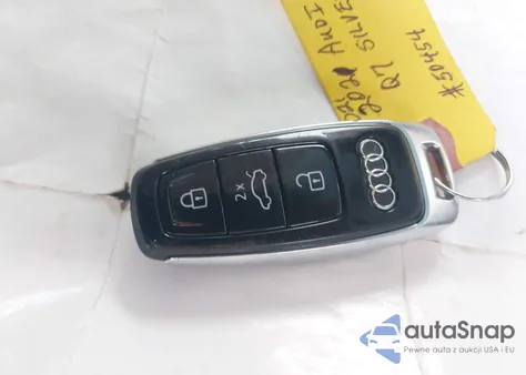 2021 Audi Q7 Premium Plus 45 Tfsi Quattro Tiptronic from USA, damaged, VIN WA1LJAF79MD019563